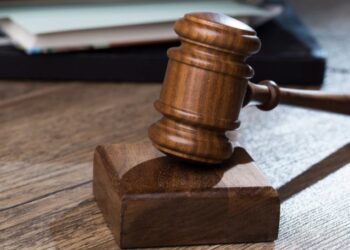 У Києві начальницю Служби у справах дітей судитимуть за бездіяльність щодо катування 9-річної дитини