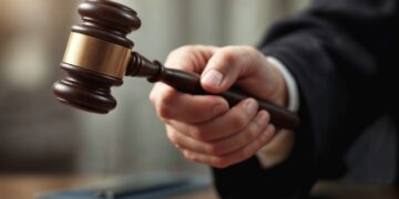 Суд розпочав обирати запобіжний захід Єрмаку
