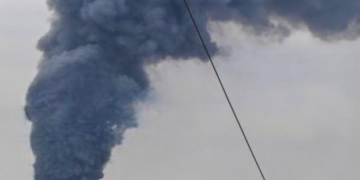 У Дніпрі пролунали вибухи після загрози балістики
