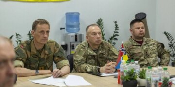 Головком армії Норвегії відвідав українських десантників та штурмовиків