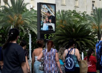 Іспанія після хвиль смертей від спеки створює мережу кліматичних укриттів