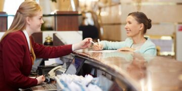 Чек виріс на 40%, а Захід перегрітий: аналітика готельного ринку України за хвилину