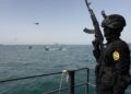 Іран розгорнув в Ормузькій протоці невеликі підводні човни, – Bloomberg