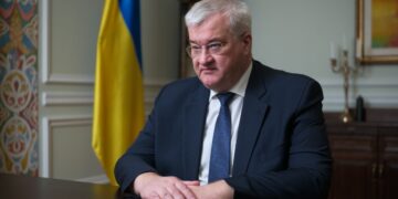 Україна тримає позиції, у нас є карти, – Сибіга