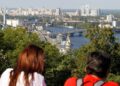 Середня зарплата перевищила 30 тисяч гривень: де платять найбільше