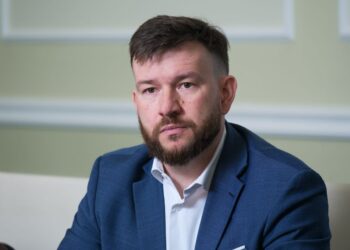 Улютін пояснив причини затримки дитячих виплат