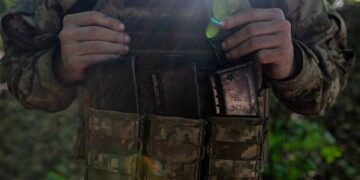 Продані чи на складі? Що не так із гучною заявою ТСК щодо “бронежилетів Міндіча”