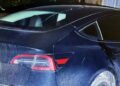 Викрадення Tesla на очах у власника: у Києві конфлікт завершився криміналом