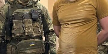 Онлайн-торгівля смертю: киянина викрили за продаж зброї через соцмережі