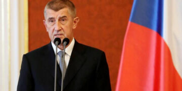Прем’єр Чехії пропонує канцлеру Німеччини вести переговори з рф про припинення війни
