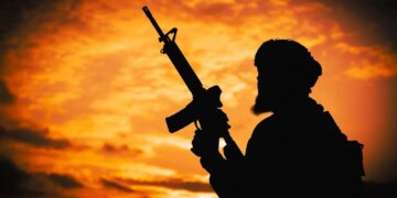 Окупанти здійснили вже понад 60 атак на фронті, а крім того б'ють по прикордонню – Генштаб