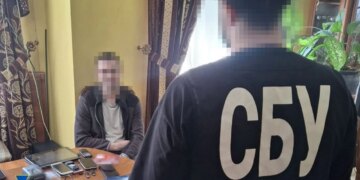 На Закарпатті затримали "крота" гру – шпигував за оборонними заводами, а дані передавав через батька