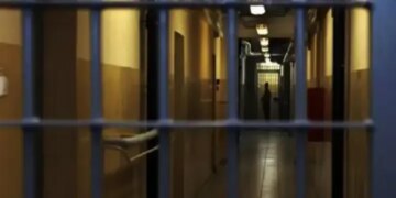 У Київському СІЗО немає укриттів для в’язнів – у Мін’юсті розповіли, куди йдуть під час тривоги