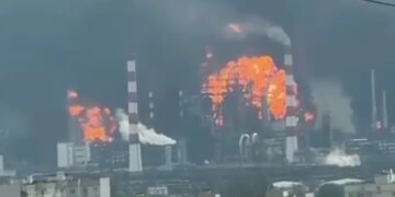 Зеленський підтвердив повторне ураження Московського НПЗ