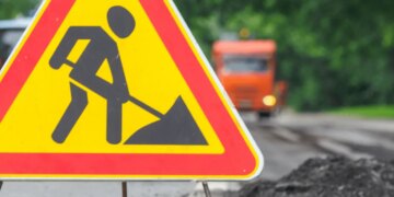 У Києві на місяць частково обмежать рух проспектом Шухевича, також перекриють вулицю Юності