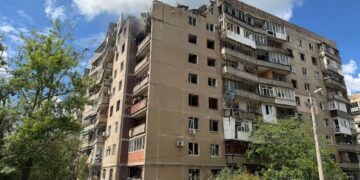 Росія вдарила ФАБами по багатоповерхівках у Дружківці: є поранені