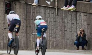 У Гамбурзі сотні спортсменів постраждали через уламки на велотрасі
