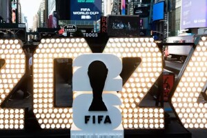 ФІФА заборонила проносити багаторазові пляшки на стадіони ЧС-2026 — BBC