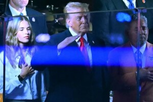 Трамп хоче пропустити перший матч збірної США на Чемпіонаті світу з футболу