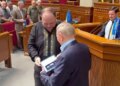 Стефанчук нагородив Кучму відзнакою Верховної Ради та спровокував хвилю обурення у соцмережах