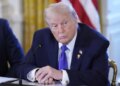 Трамп заявив, що Ормузька протока повністю відкрита для судноплавства