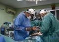 Лікарі у Чернігові провели унікальну операцію з відновлення трахеї та гортані