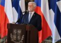 Президент Чехії відстоює у Конституційному суді своє право представляти країну на саміті НАТО
