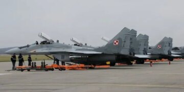 Польща відмовилася передавати Україні МіГ-29? Міністр оборони зробив заяву
