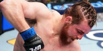 Українець Донченко нокаутом здобув третю перемогу в UFC