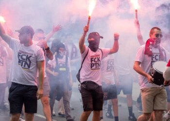 Фанати футбольних збірних Литви та Латвії разом виконали безсмертний хіт про Путіна