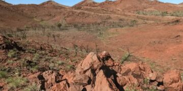 Вчені визначили точний вік найстарішого астероїдного кратера Землі