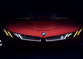 BMW M збереже бензинові двигуни поряд з виходом електричного M3