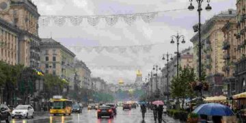 Прогноз погоди у Києві на 25 червня: зміни в атмосфері та невеликий дощ