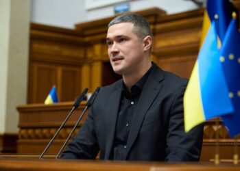 Криза чи інтриги? Джерела розповіли про відносини Зеленського, Федорова й військових