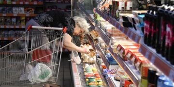 Яйця дорожчають, хліб і гречка дешевшають: порівняння цін у супермакетах 12 червня