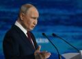Образився на лист та не хоче миру: що Путін наговорив про Україну в Петербурзі
