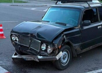 Фатальний поворот у Києві: одна помилка водія коштувала людині життя