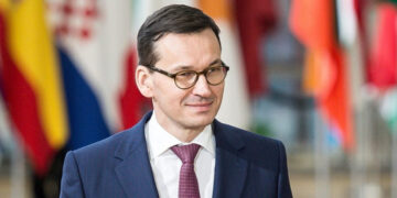 Експрем’єр Польщі передає орден Ярослава Мудрого музею Волинської трагедії