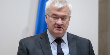 Сибіга пояснив українські “далекобійні санкції” проти Москви