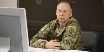 Сирський розкрив, скільки солдатів РФ кинула в наступ в Україні