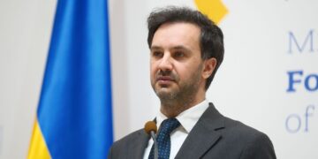 Україна з Польщею намагаються “згладити кути” у відносинах, – МЗС