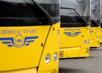 У Києві гостро не вистачає водіїв: «Київпастранс» терміново набирає працівників