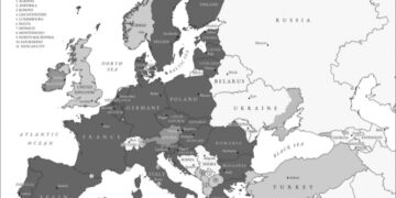 Європа тримається на двох осердях – ЄС і НАТО. Друге потребує негайної перебудови – Тімоті Ґартон Еш