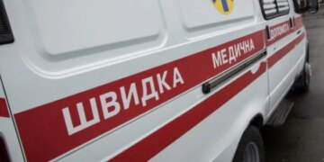 Нічна атака на Київ – поранено жінку, пошкоджено будівлі