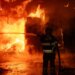 У Києві внаслідок ракетної атаки загинула людина, триває загроза нових ударів