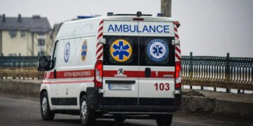Війська рф вдарили "Бандероллю" у житловий будинок у Харкові – є загиблі