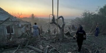 російський дрон атакував Запоріжжя, поранено двох людей