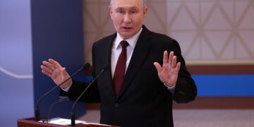 Путін планує ще три роки війни та шукає кошти