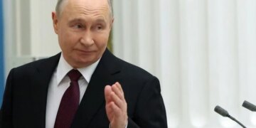 NYT: Українські атаки на РФ підривають зусилля Путіна ізолювати суспільство від війни