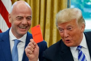 Дональд Трамп визнав що звертався до президента ФІФА